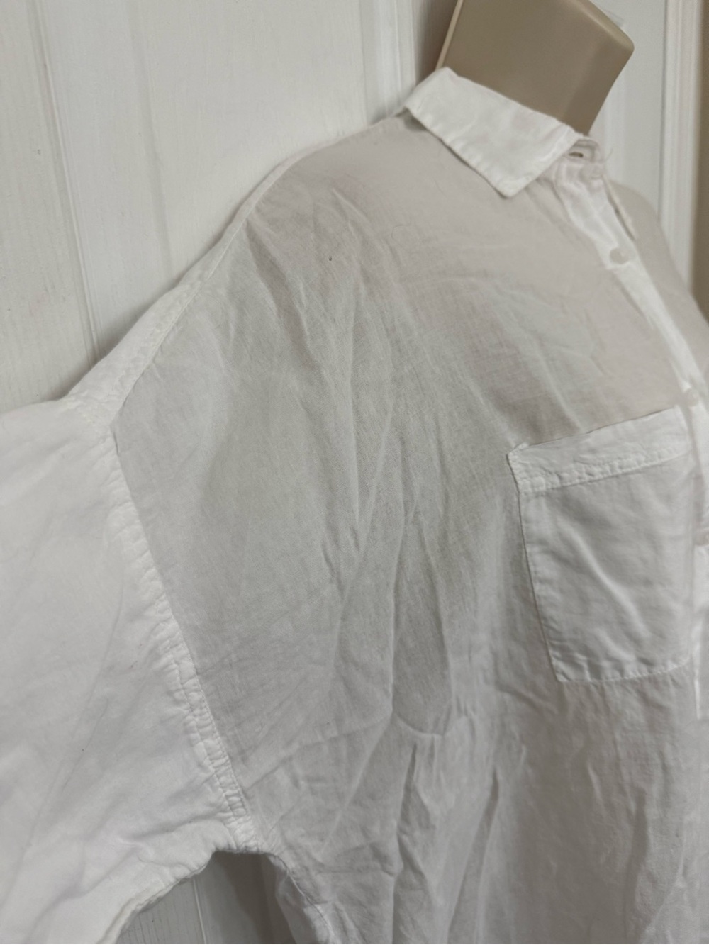 NWT Sundry White Sheer Button Front Beach Shirt Top Large - Picture 6 of 9